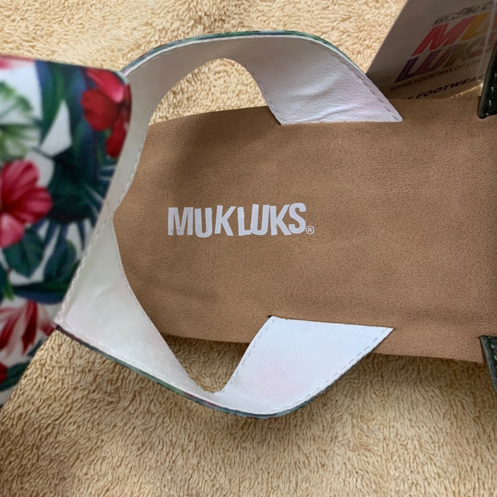 NWT MUK LUKS Womens About Me Sandals - Picture 3 of 6